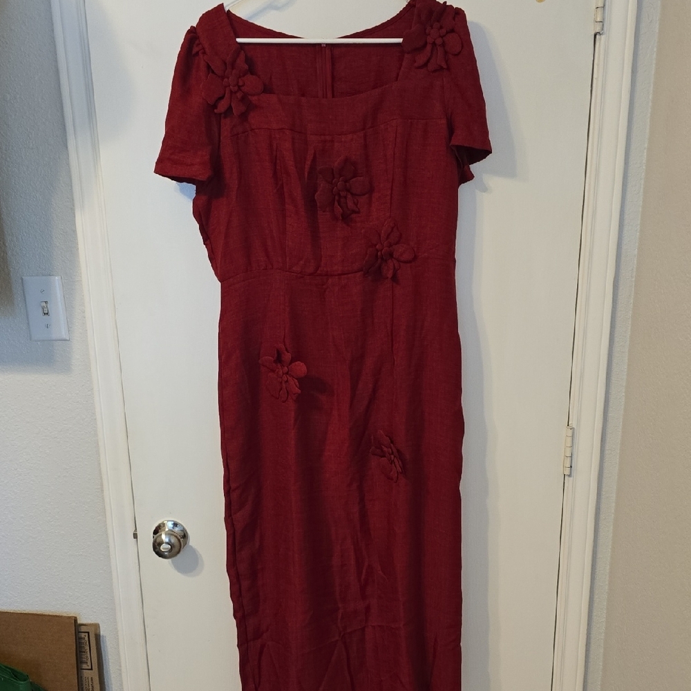 SHEIN Burgundy Floral Appliqué Maxi Dress